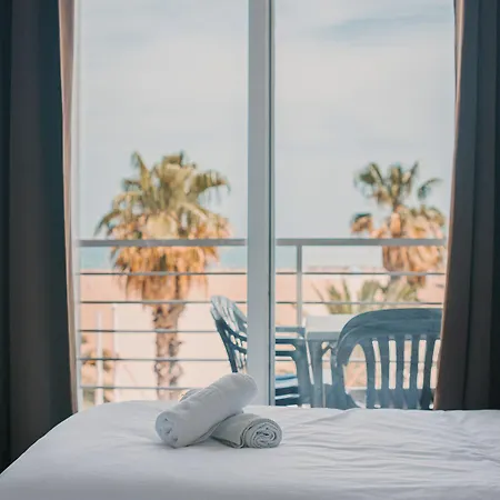 Barraca بيت ضيافة فالنسيا